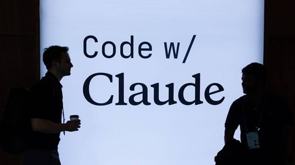 Claude Code just shipped Artifacts