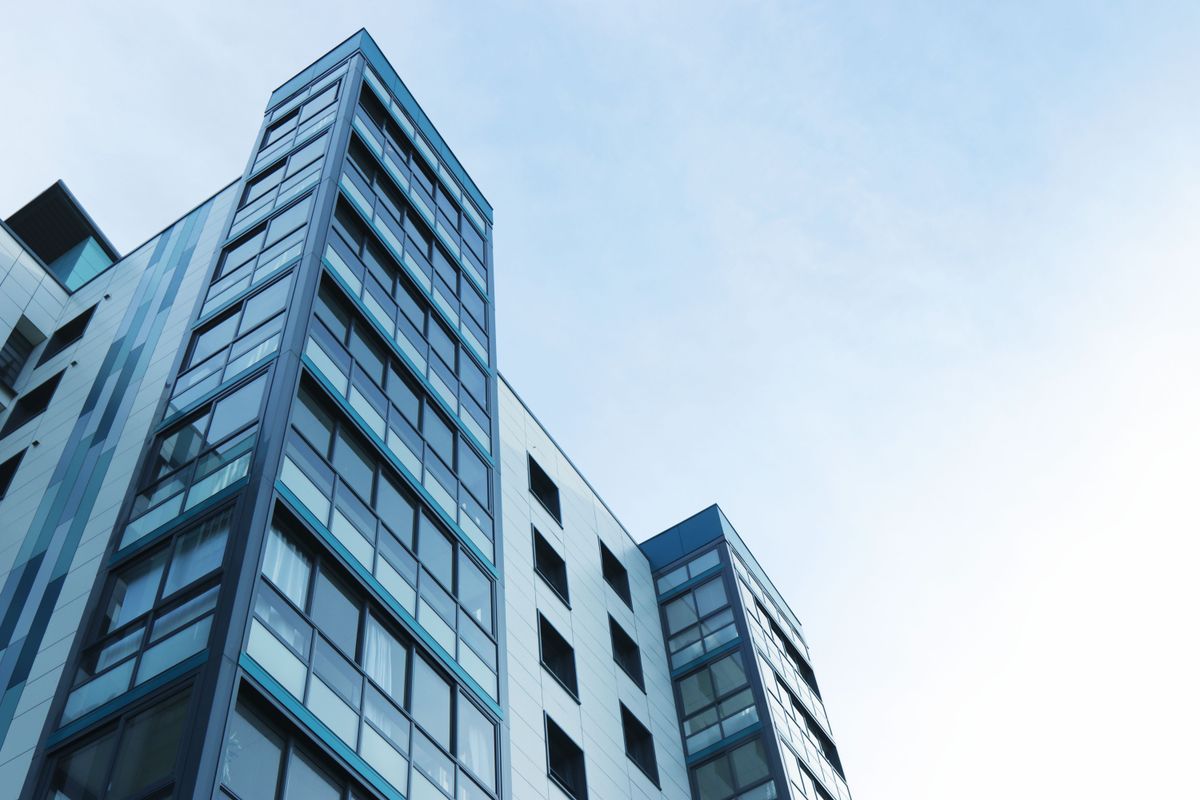 Best chatbot for real estate website - choosing the right tool